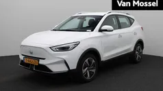 Wit Gebruikt 2023 MG ZS Comfort Sedan | € 20.900 (Eerlijke prijs)