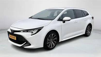 Gebruikt 2023 Toyota Corolla Business Edition Stationwagen | € 26.950 (Eerlijke prijs)