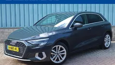 Grijs Gebruikt 2022 Audi A3 Sportback Advanced Hatchback | € 24.895 (Goede deal)