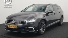 Zwart Gebruikt 2022 VW Passat Business Stationwagen | € 28.930 (Eerlijke prijs)