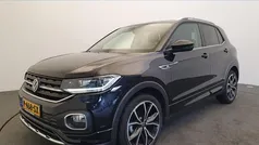 Zwart Gebruikt 2021 VW T-Cross R-line SUV | € 25.950 (Goede deal)