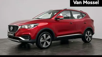 Rood Gebruikt 2021 MG ZS Luxury Sedan | € 15.495 (Eerlijke prijs)