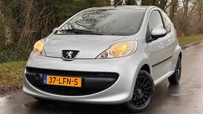 Occasion Peugeot 107 Urban Move 68 PK (50 kW) 2008 Hatchback