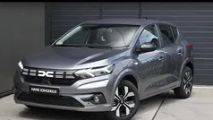 Gebruikt 2025 Dacia Sandero Comfort Hatchback | € 22.000 (Eerlijke prijs)