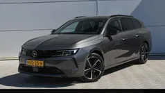 Grijs, metallic lak Nieuw 2025 Opel Astra Business Edition Stationwagen | € 38.093 (Super prijs)