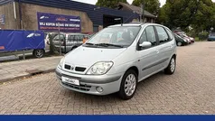 Gebruikt 2001 Renault Scénic MPV | € 1.495 (Eerlijke prijs)