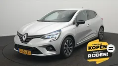 Gebruikt 2022 Renault Clio V Techno Hatchback | € 16.750 (Eerlijke prijs)