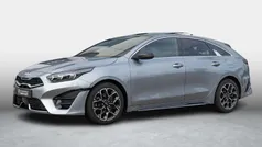 Grijs Gebruikt 2023 Kia ProCeed GT-Line Hatchback | € 26.990 (Eerlijke prijs)