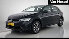 Zwart Gebruikt 2023 VW Polo Business Hatchback | € 21.900 (Eerlijke prijs)