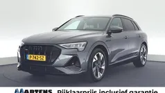 Grijs, metallic lak Gebruikt 2022 Audi e-tron S-Line SUV | € 39.899 (Eerlijke prijs)