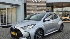 Gebruikt 2023 Toyota Yaris Hybrid Business Edition Hatchback | € 21.340 (Eerlijke prijs)