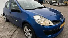 Gebruikt 2007 Renault Clio II Business Hatchback | € 2.299 (Eerlijke prijs)