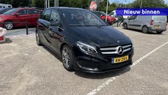 Zwart Gebruikt 2017 Mercedes B180 Business MPV | € 19.985 (Eerlijke prijs)
