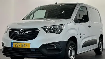 Wit Gebruikt 2022 Opel Combo Edition MPV | € 14.445 (Eerlijke prijs)