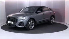 Grijs, metallic lak Gebruikt 2022 Audi Q3 Sportback Ambiente SUV | € 41.749 (Goede deal)