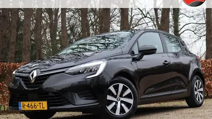 Occasion Renault Clio V Equilibre 93 PK (68 kW) 2022 Hatchback