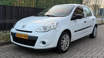 Occasion 2012 Renault Clio IV Collection Hatchback | € 2.995 (Goede deal)