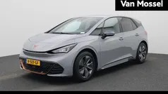 Grijs Gebruikt 2022 Cupra Born Hatchback | € 24.900 (Eerlijke prijs)