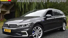 Grijs Gebruikt 2020 VW Passat Business Stationwagen | € 24.445 (Eerlijke prijs)
