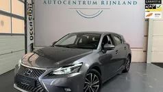 Grijs Gebruikt 2020 Lexus CT200h Hatchback | € 21.999 (Eerlijke prijs)