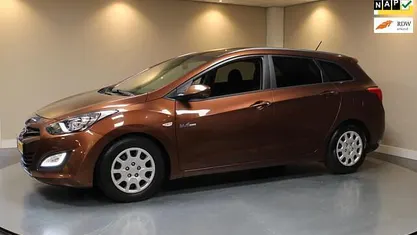 Bruin (metallic) Occasion 2013 Hyundai i30 Stationwagen | € 9.940 (Eerlijke prijs)