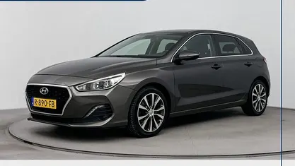 Bruin Gebruikt 2019 Hyundai i30 Comfort Hatchback | € 17.900 (Eerlijke prijs)