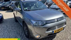 Grijs Gebruikt 2013 Mitsubishi Outlander Instyle SUV | € 9.500 (Eerlijke prijs)