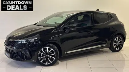 Zwart Gebruikt 2023 Renault Clio V Techno Hatchback | € 22.695 (Eerlijke prijs)
