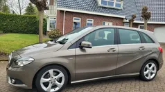 Grijs Gebruikt 2012 Mercedes B180 MPV | € 9.950 (Eerlijke prijs)