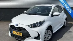 Wit Gebruikt 2021 Toyota Yaris Active Hatchback | € 18.900 (Eerlijke prijs)
