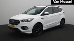 Wit Gebruikt 2018 Ford Kuga ST-Line SUV | € 17.995 (Eerlijke prijs)