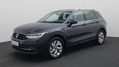 Gebruikt 2022 VW Tiguan Life SUV | € 34.440 (Eerlijke prijs)