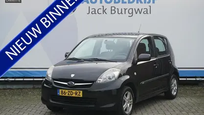 Zwart Gebruikt 2008 Subaru Justy Comfort Hatchback | € 2.950 (Eerlijke prijs)