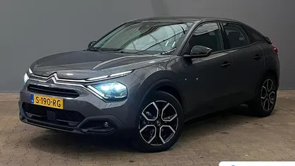 Grijs Gebruikt 2023 Citroën e-C4 Feel SUV | € 18.195 (Goede deal)