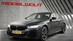 Gebruikt 2022 BMW 545e M Sport Sedan | € 49.950 (Goede deal)