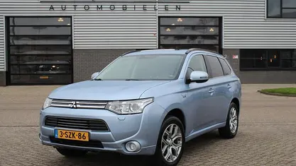 Blauw Gebruikt 2013 Mitsubishi Outlander Instyle SUV | € 14.950 (Eerlijke prijs)