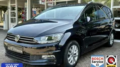 Zwart, metallic lak Gebruikt 2016 VW Touran Comfortline MPV | € 16.800 (Eerlijke prijs)