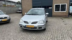Grijs Gebruikt 2003 Nissan Almera Tino Acenta MPV | € 2.150 (Eerlijke prijs)