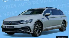 Grijs, metallic lak Gebruikt 2022 VW Passat Business Stationwagen | € 21.850 (Goede deal)