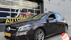 Bruin, metallic lak Gebruikt 2016 Mercedes A200 Ambition Hatchback | € 13.900 (Eerlijke prijs)