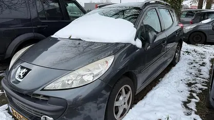 Occasion 2009 Peugeot 207 Stationwagen | € 600 (Super prijs)