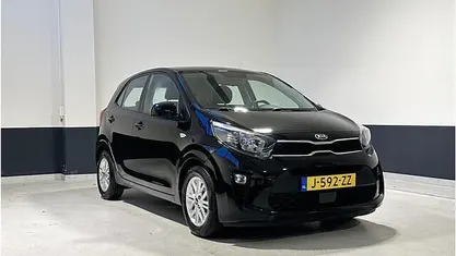 Zwart Gebruikt 2020 Kia Picanto Hatchback | € 10.449 (Eerlijke prijs)