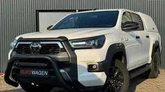 Wit Gebruikt 2021 Toyota HiLux Premium Pickup | € 34.950 (Goede deal)