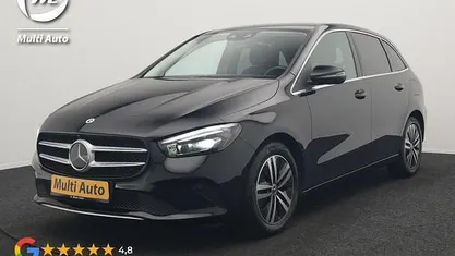 Zwart Gebruikt 2022 Mercedes B250 Luxury MPV | € 25.740 (Super prijs)