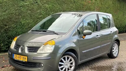 Occasion Renault Modus Initiale 111 PK (81 kW) 2005 Groen MPV