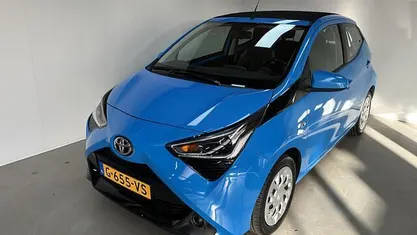 Gebruikt 2020 Toyota Aygo X-play Hatchback | € 14.495 (Eerlijke prijs)