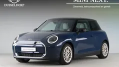 Blauw Nieuw 2024 Mini Cooper SE Favoured Hatchback | € 36.950 (Eerlijke prijs)