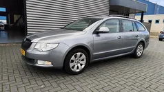 Grijs Gebruikt 2011 Skoda Superb Business Line Stationwagen | € 4.500 (Eerlijke prijs)