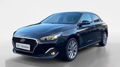 Zwart Gebruikt 2019 Hyundai i30 Comfort Hatchback | € 14.920 (Eerlijke prijs)