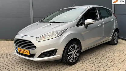 Grijs Gebruikt 2016 Ford Fiesta Style Hatchback | € 5.950 (Goede deal)
